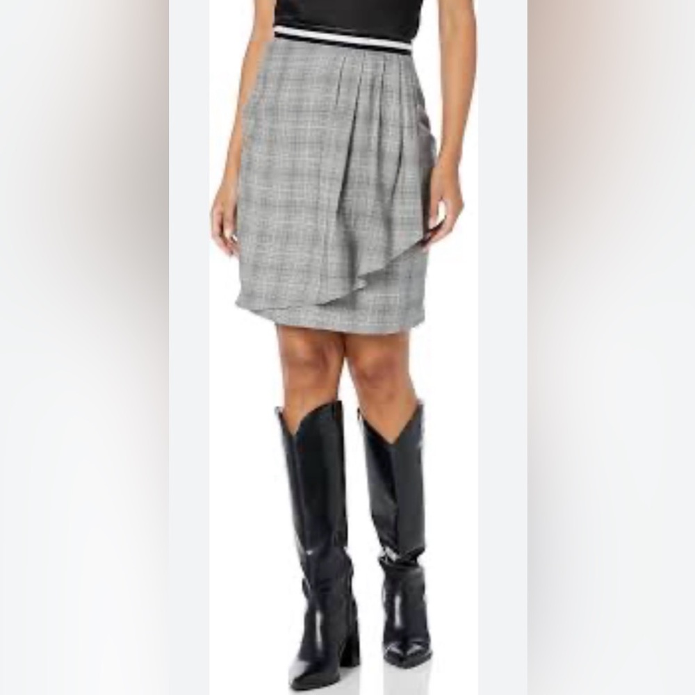Slate & Willow Black and White Plaid A-Line Skirt
